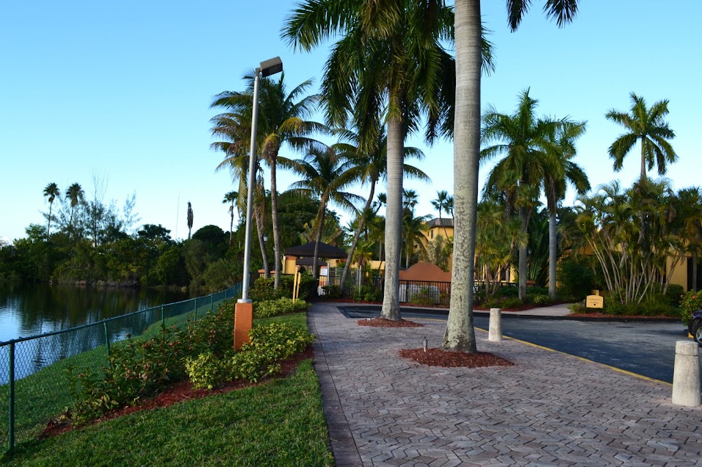 Horizons North Rental Office | 665 Ives Dairy Rd, Miami, FL 33179, USA | Phone: (305) 652-1258