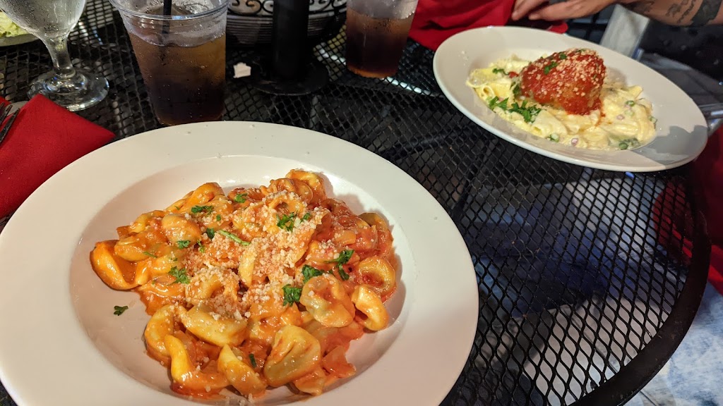 Gusto Italian Restaurant | 1266 Beach Blvd, Jacksonville Beach, FL 32250, USA | Phone: (904) 372-9925