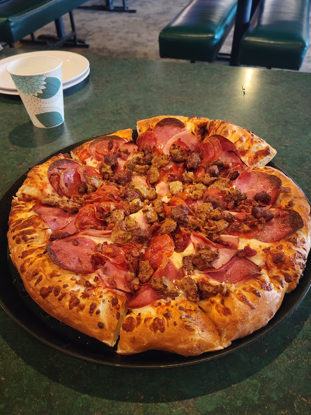 Lamppost Pizza | 1260 Lake Blvd #113, Davis, CA 95616, USA | Phone: (530) 758-1111