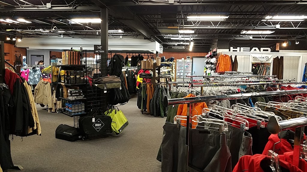 The House Outdoor Store | 300 S Owasso Blvd E, St Paul, MN 55117, USA | Phone: (612) 326-7854