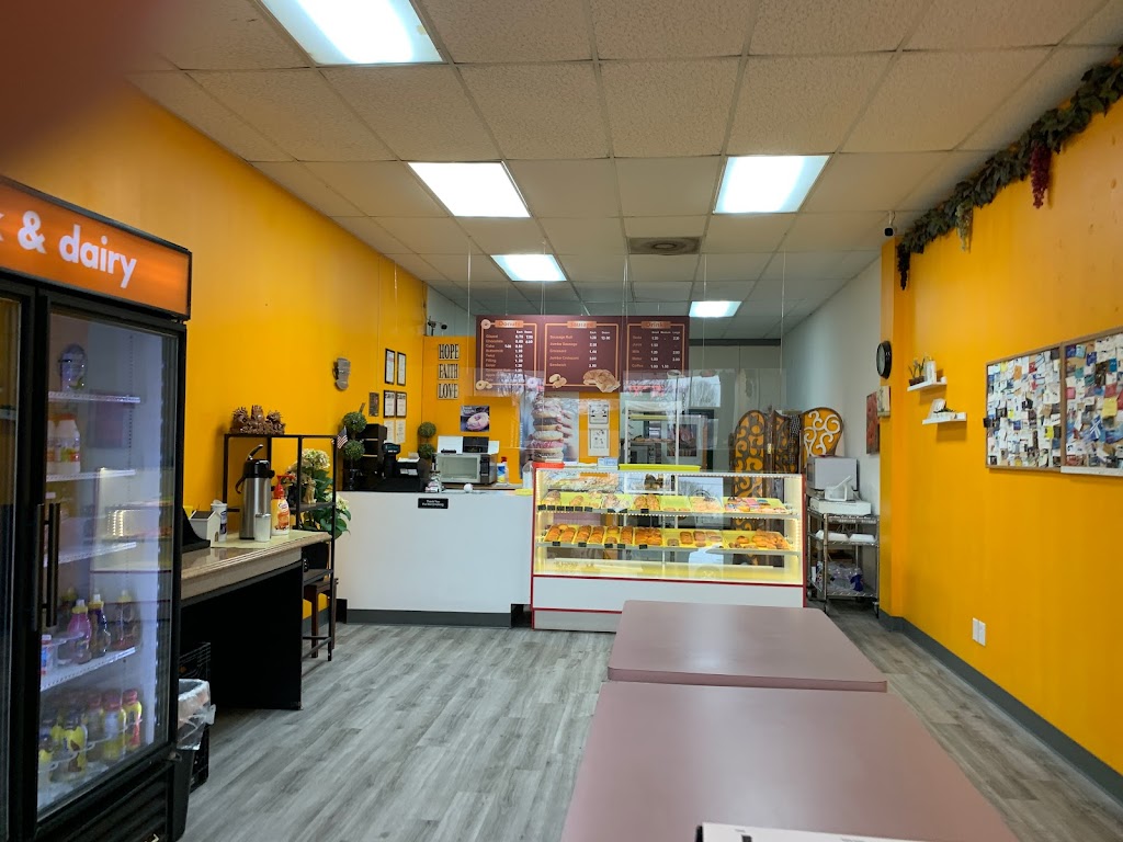 American Donuts | 3480 S Carrier Pkwy #160, Grand Prairie, TX 75052, USA | Phone: (972) 237-9243