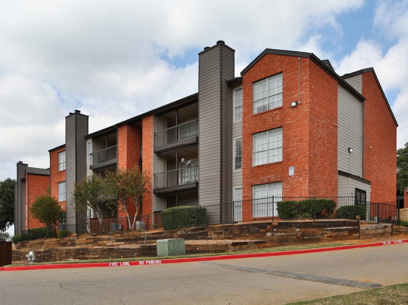 The Crosby | 6001 Oakland Hills Dr, Fort Worth, TX 76112, USA | Phone: (817) 507-3601