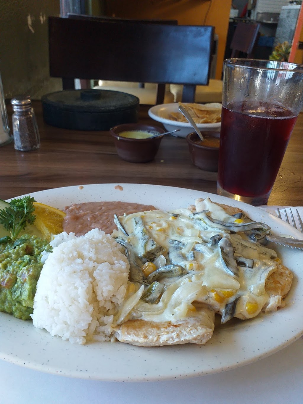 Restaurante Majo Express | Photo 6 of 10 | Address: Av. Alejandro Von Humboldt 17606, Garita de Otay, 22430 Tijuana, B.C., Mexico | Phone: 664 624 3200