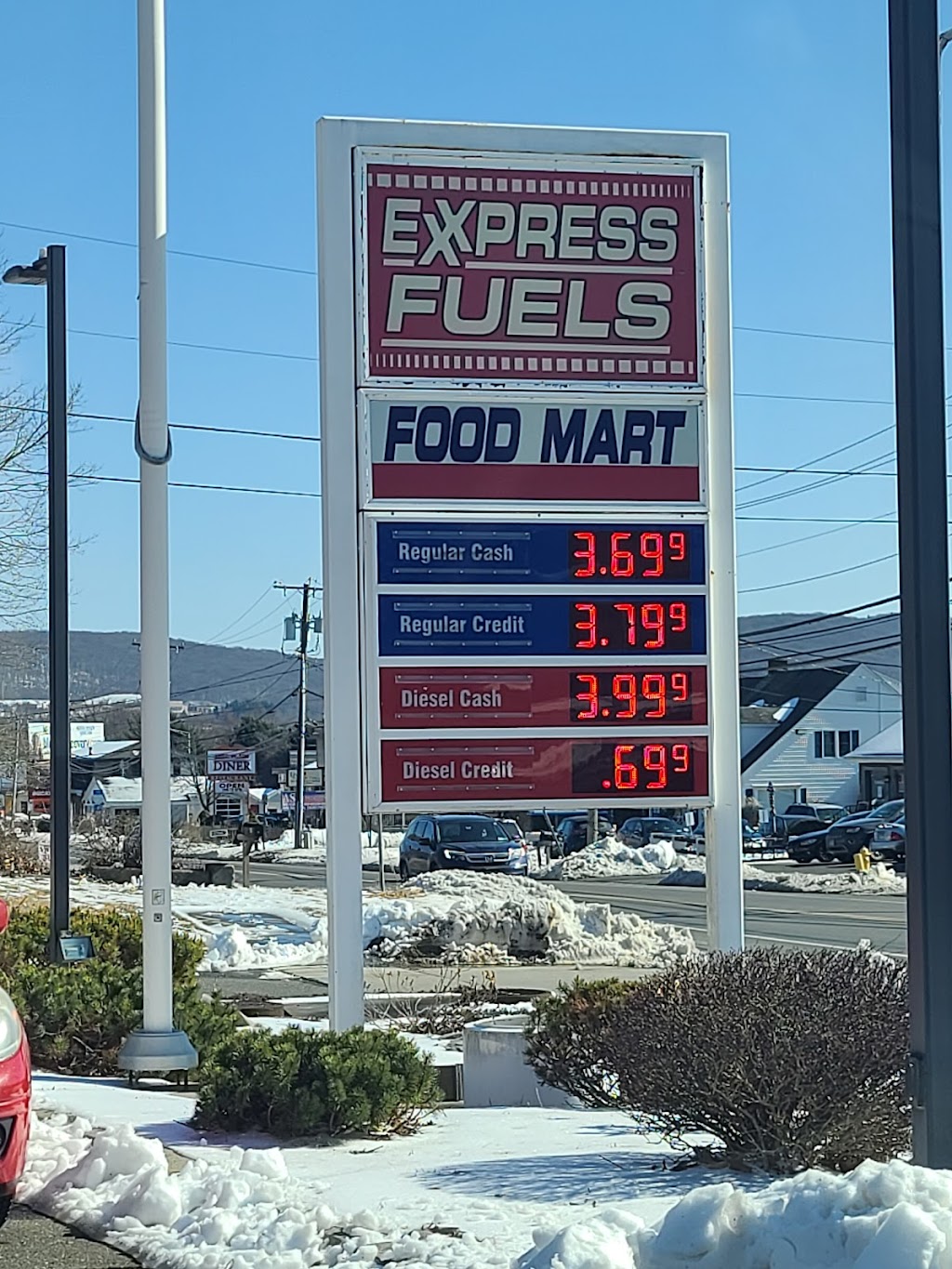 Express Fuels & Food Mart | 25 Mill Plain Rd, Danbury, CT 06811, USA | Phone: (203) 790-7774