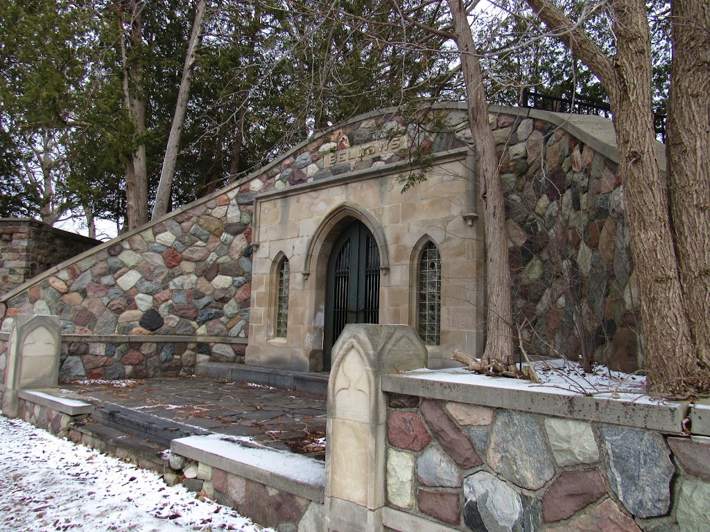 Lakeview Cemetery | 6150 White Lake Rd, Village of Clarkston, MI 48346, USA | Phone: (248) 625-4146