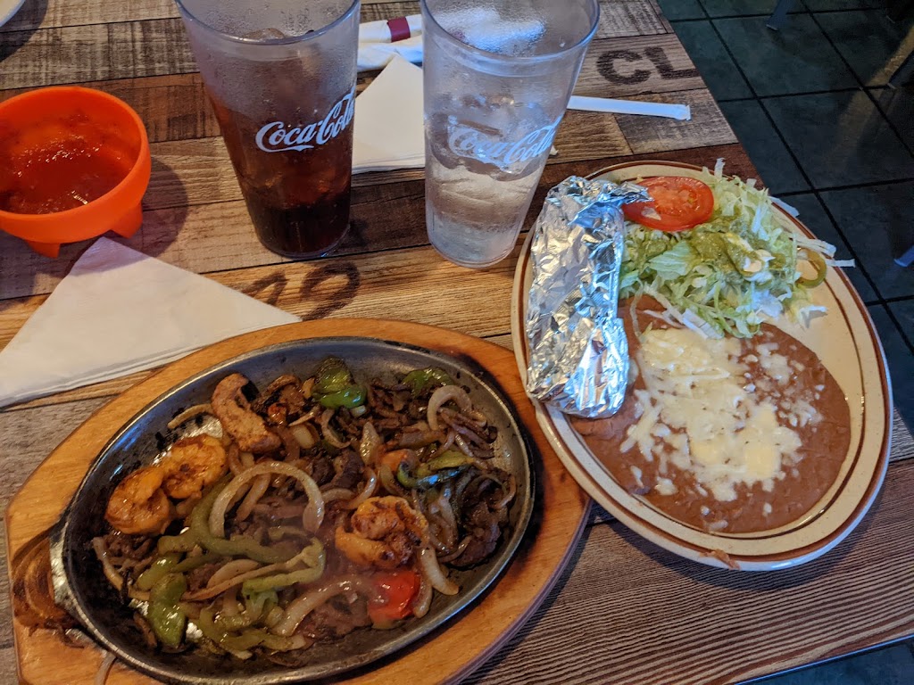 Los Tres Magueyes | 411 S Main St J, Rolesville, NC 27571, USA | Phone: (919) 562-1669