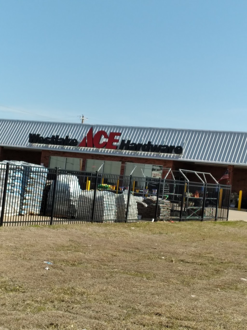 Brookshire Brothers | 1161 N Esplanade St, Cuero, TX 77954, USA | Phone: (361) 275-8267