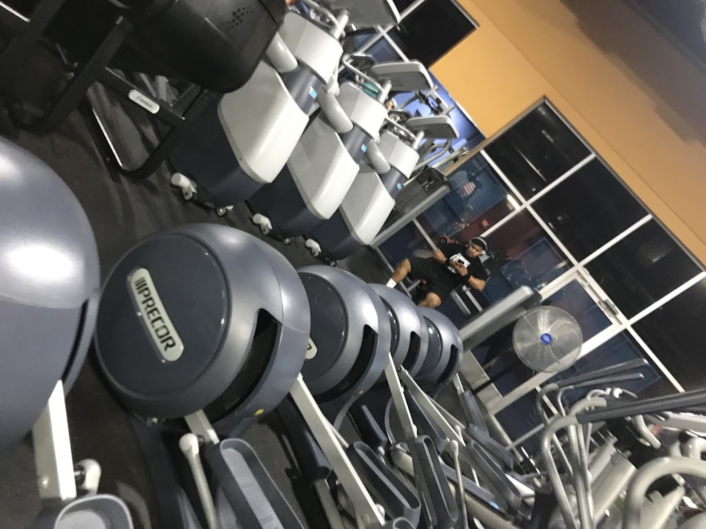 Blink Fitness | 7410 N Beach St, Fort Worth, TX 76137, USA | Phone: (817) 428-2030