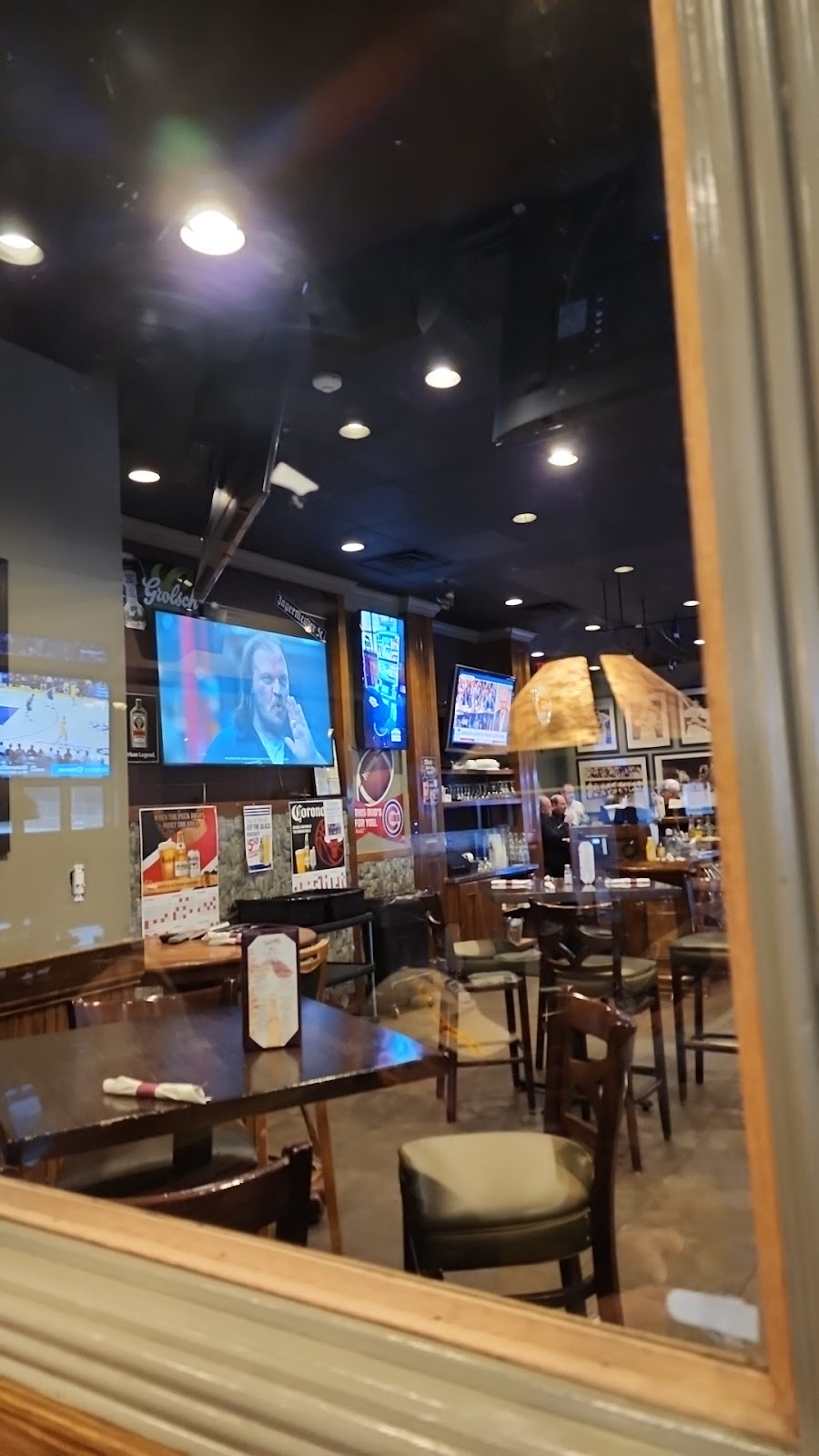 Gullivers Pizza & Pub | 17W517 Roosevelt Rd, Oakbrook Terrace, IL 60181, USA | Phone: (630) 691-1888 Gullivers Pizza & Pub | 17W517 Roosevelt Rd, Oakbrook Terrace, IL 60181, USA | Phone: (630) 691-1888