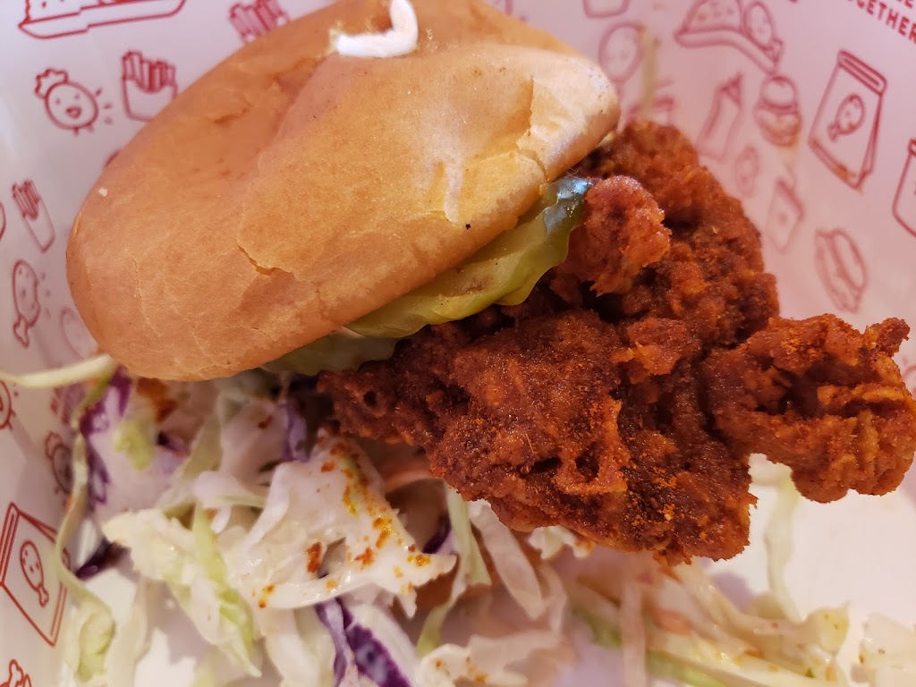 Hotties Fried Chicken | University Village, 1223 University Ave, Riverside, CA 92507, USA | Phone: (951) 530-8320