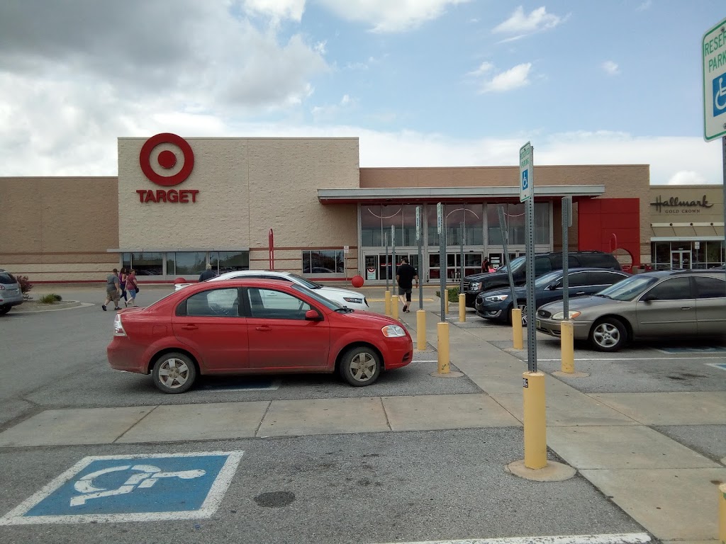 Target | 1700 Garth Brooks Blvd, Yukon, OK 73099, USA | Phone: (405) 494-3179