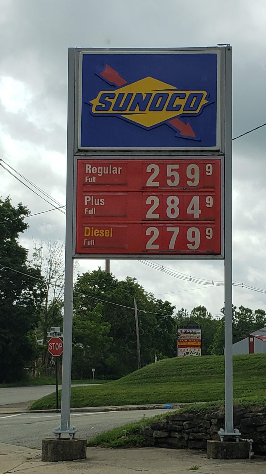 Sunoco Gas Station | 600 N Broadway St, Scottdale, PA 15683, USA | Phone: (412) 887-9262