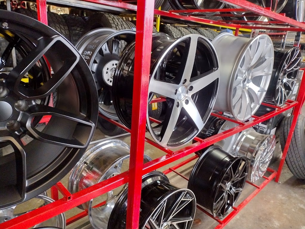 D-Town Tires | 1915 W Jefferson St, Grand Prairie, TX 75051, USA | Phone: (214) 412-2306