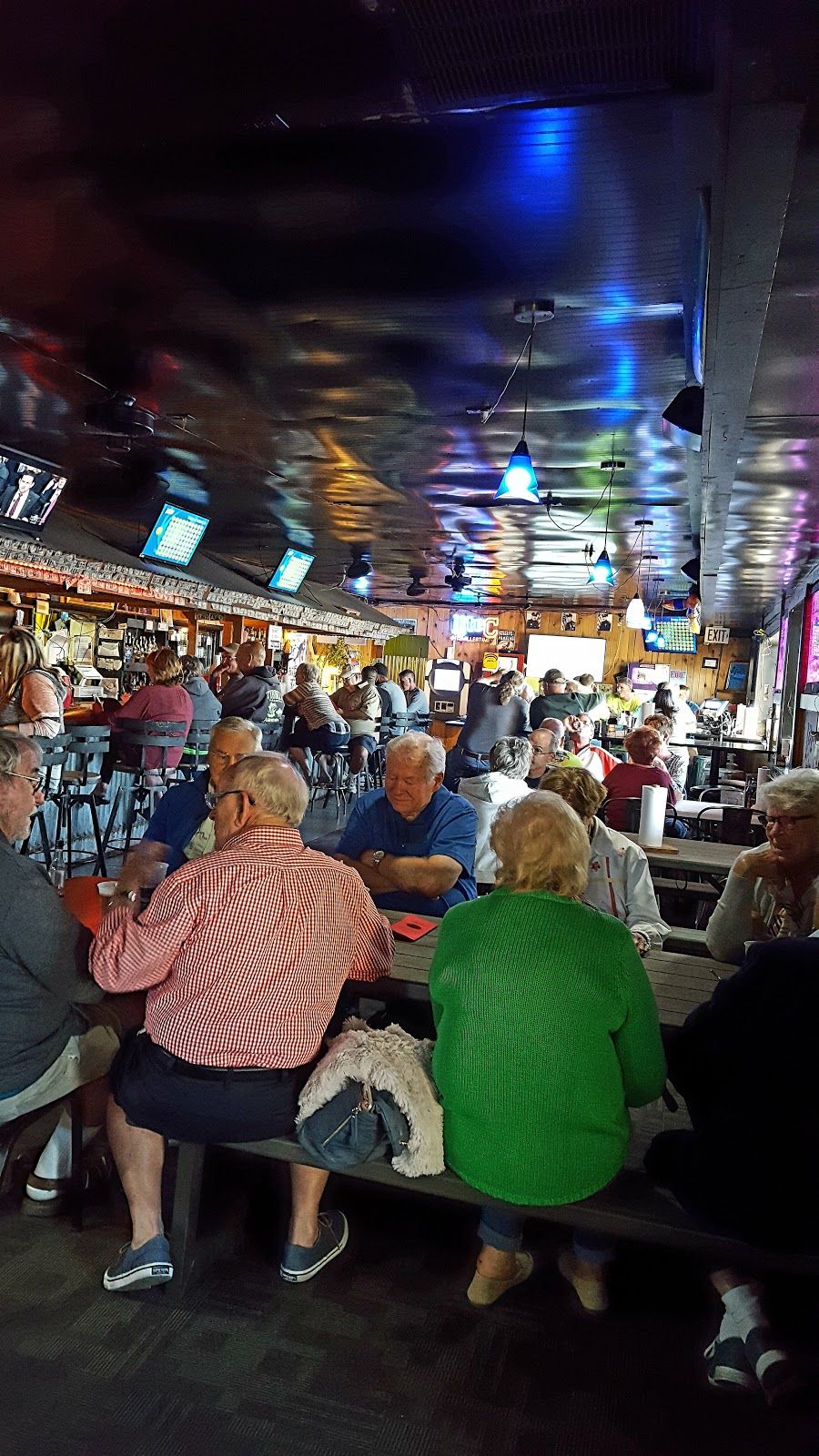 Lagoon Saloon | 3131 W Wayne Rd, Port Clinton, OH 43452, USA | Phone: (419) 734-5192