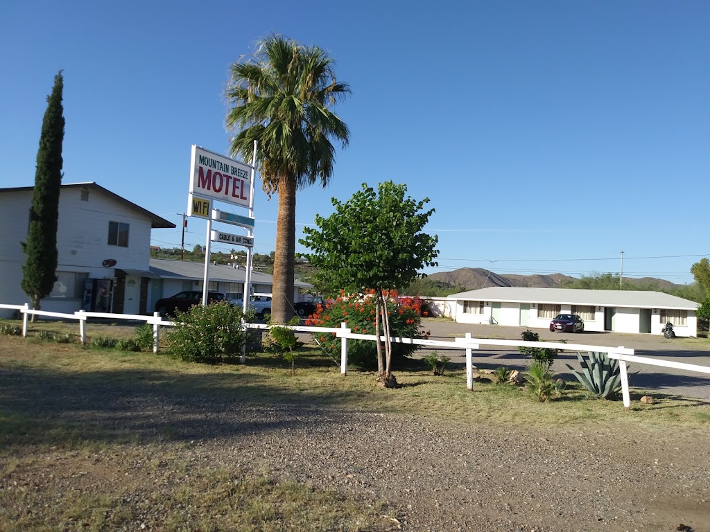 Mountain Breeze Motel | 34500 Old Black Canyon Hwy, Black Canyon City, AZ 85324, USA | Phone: (623) 374-5361