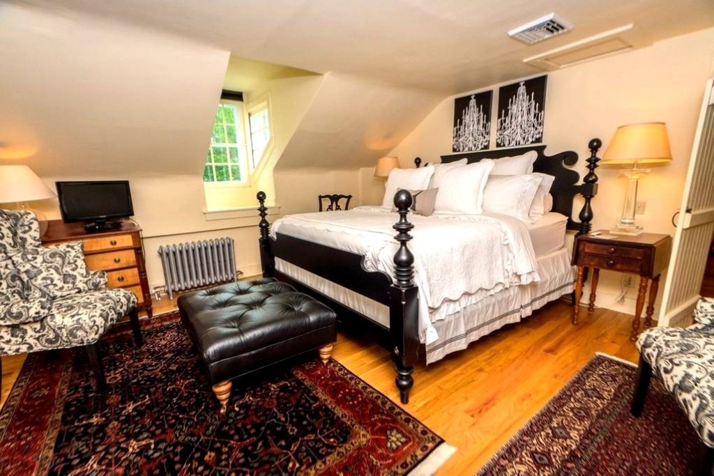 Country House Bed & Breakfast | 667 Ridge Rd, Queensbury, NY 12804, USA | Phone: (518) 683-5159