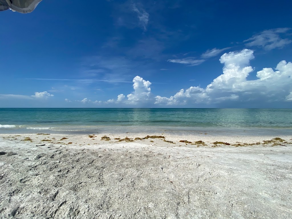 Sandpiper Inn | 5451 Gulf of Mexico Dr, Longboat Key, FL 34228, USA | Phone: (941) 383-2552