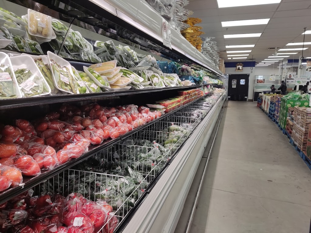 Shuang Hur Supermarket | 654 University Ave W, St Paul, MN 55104, USA | Phone: (651) 251-2196