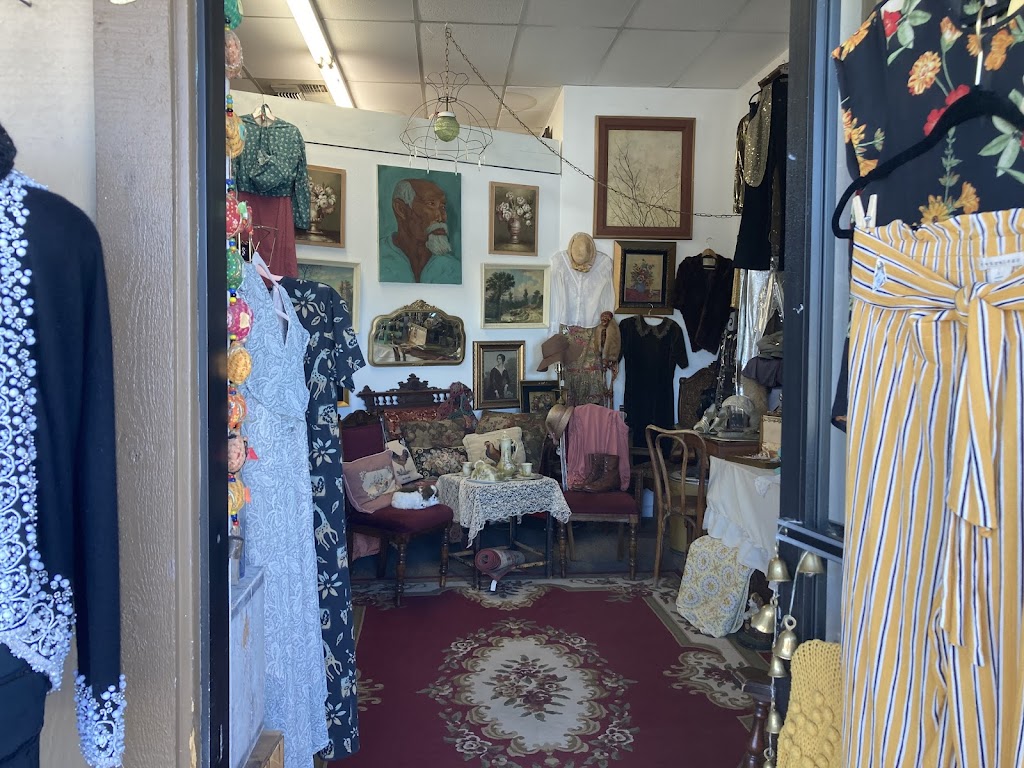 Zivah Vintage | roundabout next to Diner, 18726 CA-49 at, Plymouth, CA 95669, USA | Phone: (916) 996-0857