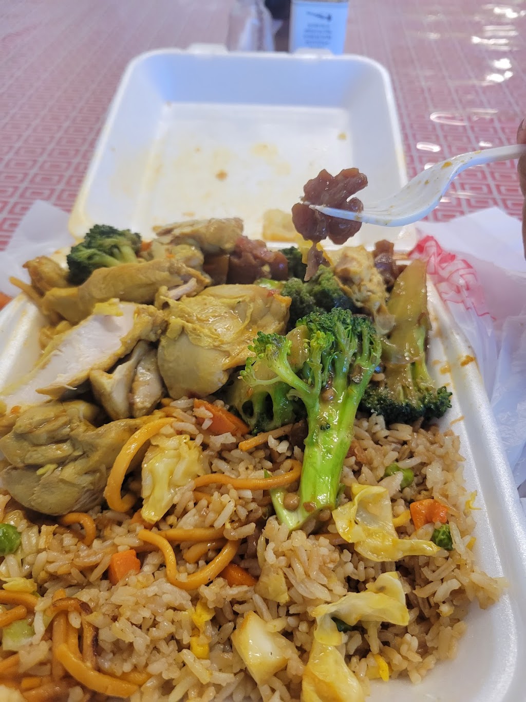 Wok Express | Inside Food-4-Less Supermarket, 7910 Katella Ave, Stanton, CA 90680 | Phone: (714) 893-7876