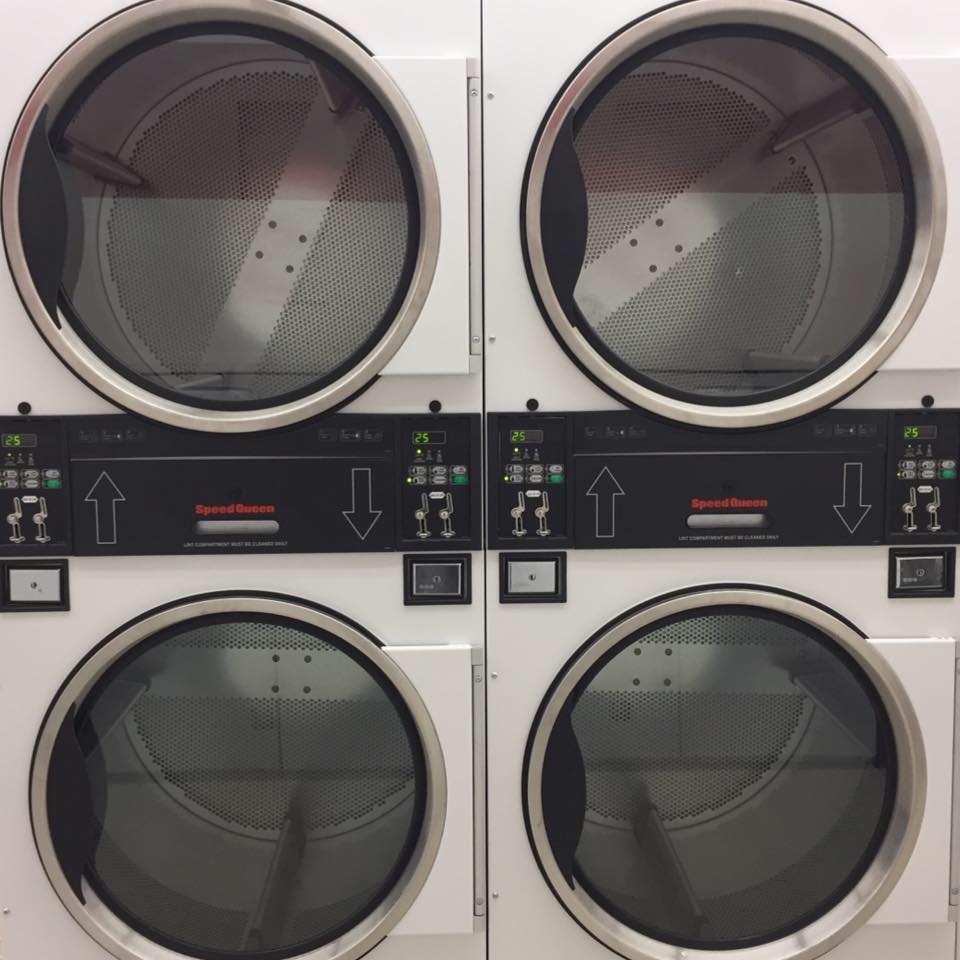 Sudz Wash Laundromat | 1520 Troy Rd, Edwardsville, IL 62025, USA | Phone: (618) 659-5566