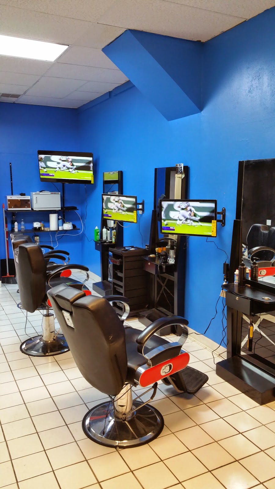 Time Out Sports Barbershop | 18619 Fort St, Riverview, MI 48193, USA | Phone: (734) 353-3377