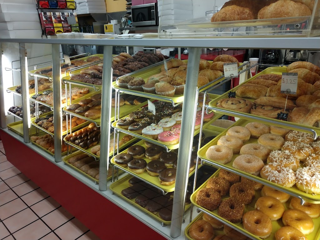 Kalvins Donuts | 9721 Base Line Rd, Rancho Cucamonga, CA 91730 | Phone: (909) 481-0229