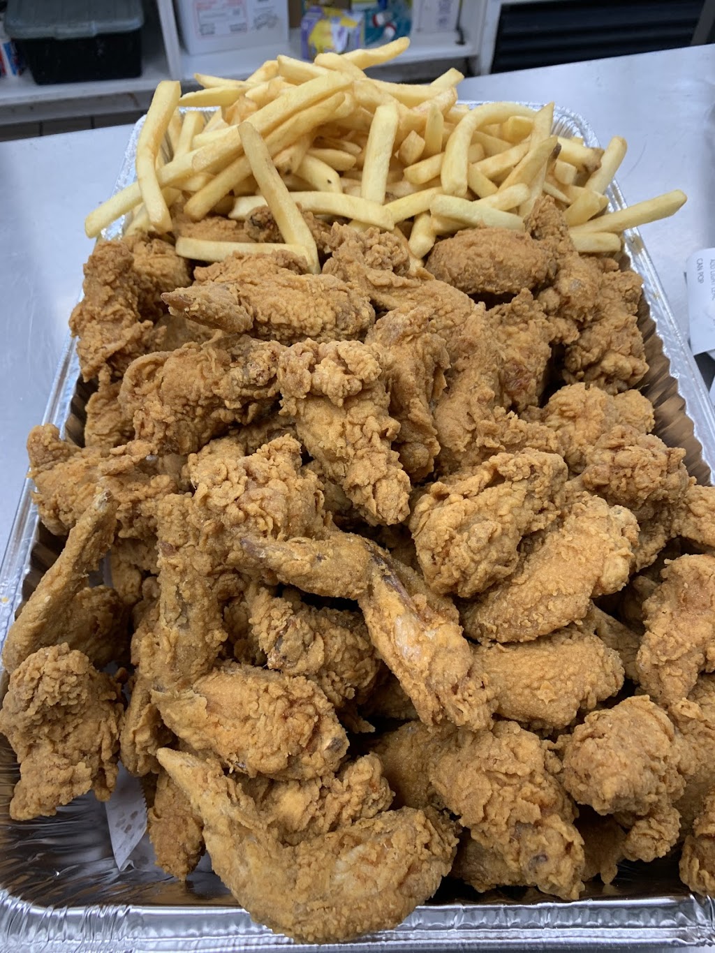 Sharks Fish & Chicken | 340 E 167th St, Harvey, IL 60426, USA | Phone: (708) 566-5323