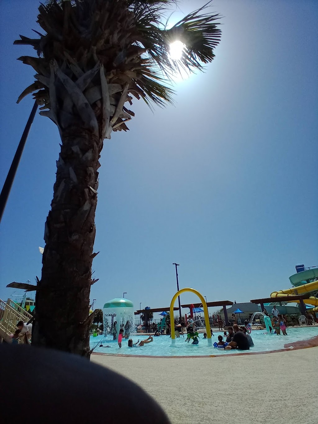 Aransas Pass Aquatic Center | 400 E Johnson Ave, Aransas Pass, TX 78336, USA | Phone: (361) 758-7770