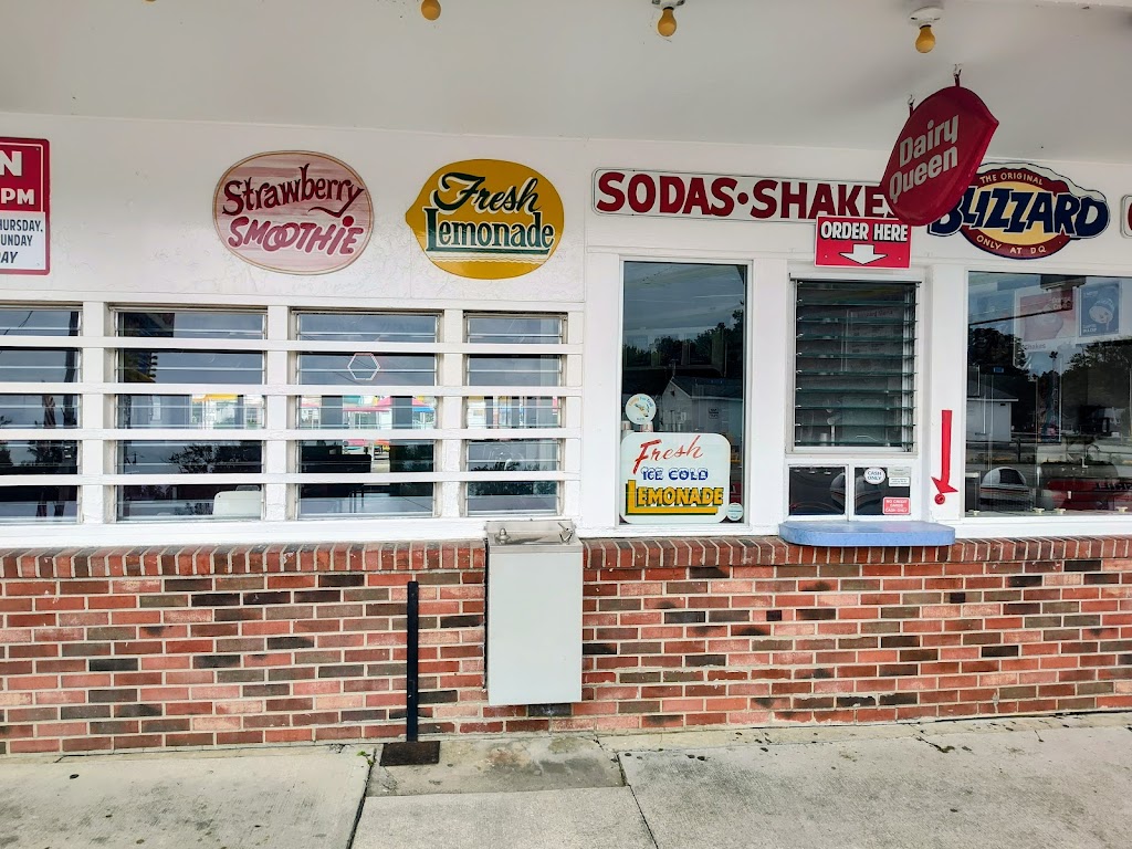 Dairy Queen Store | 5377 Lake Rd E, Geneva, OH 44041, USA | Phone: (440) 466-8720