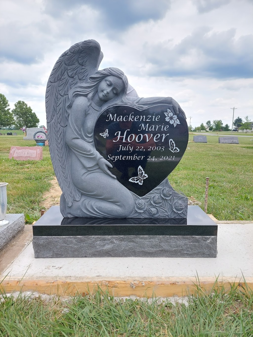 Oak Lawn Cemetery | 701 S Jefferson St, Ossian, IN 46777, USA | Phone: (260) 622-6526