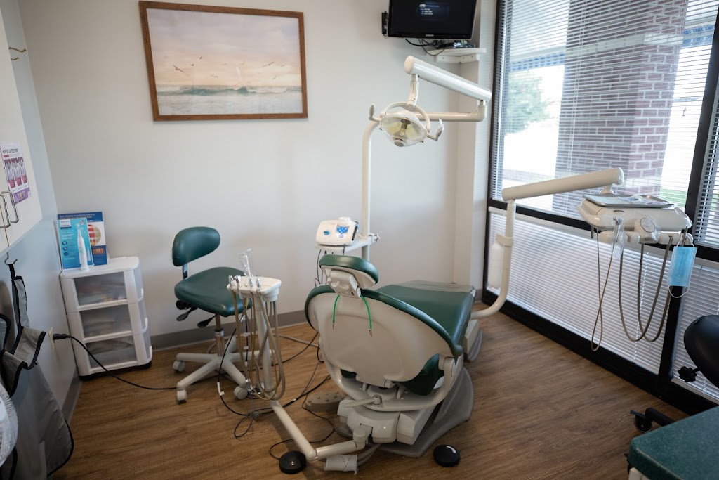 Commonwealth Dentistry Colonial Heights | 456 Charles H Dimmock Pkwy, Colonial Heights, VA 23834, USA | Phone: (804) 520-4088