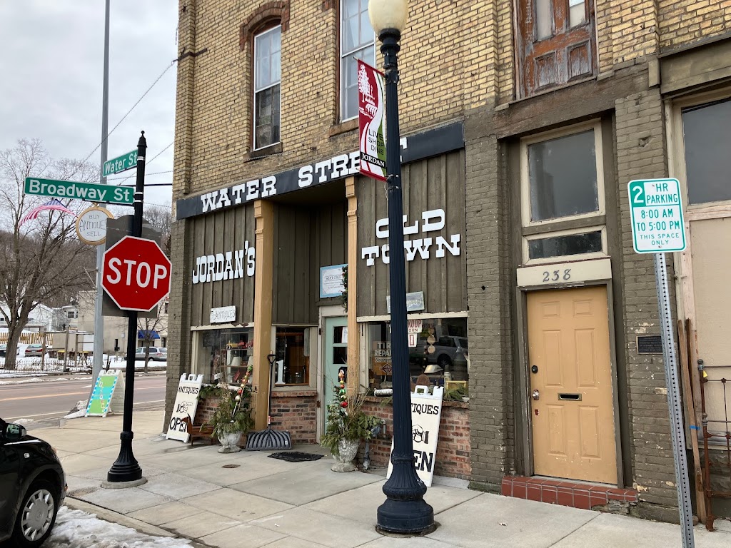 Water Street Antiques | 240 Water St, Jordan, MN 55352, USA | Phone: (952) 492-3322