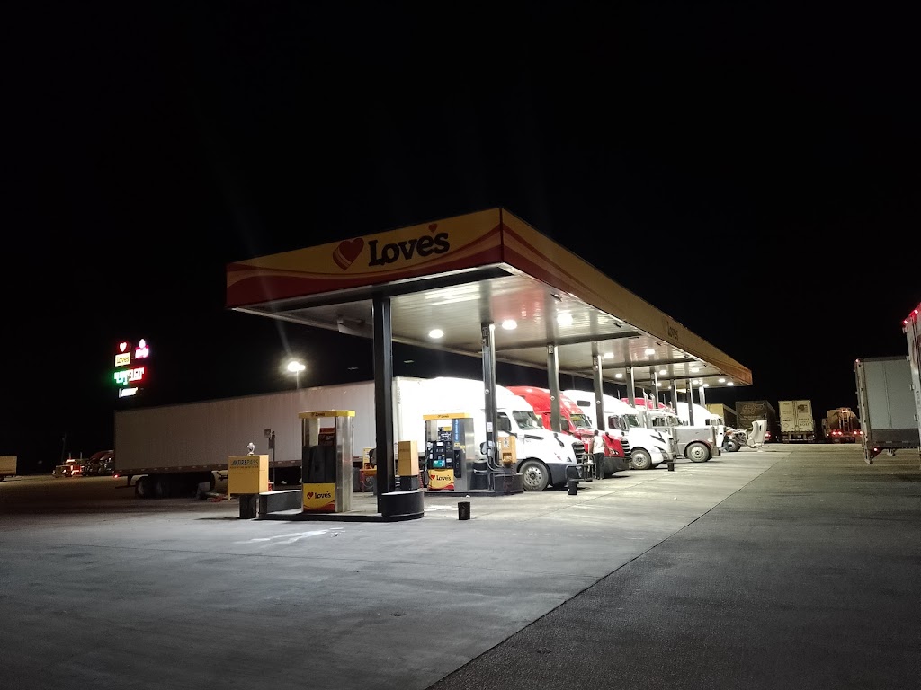 Loves Travel Stop | 21548 FM471, Natalia, TX 78059, USA | Phone: (830) 663-5540