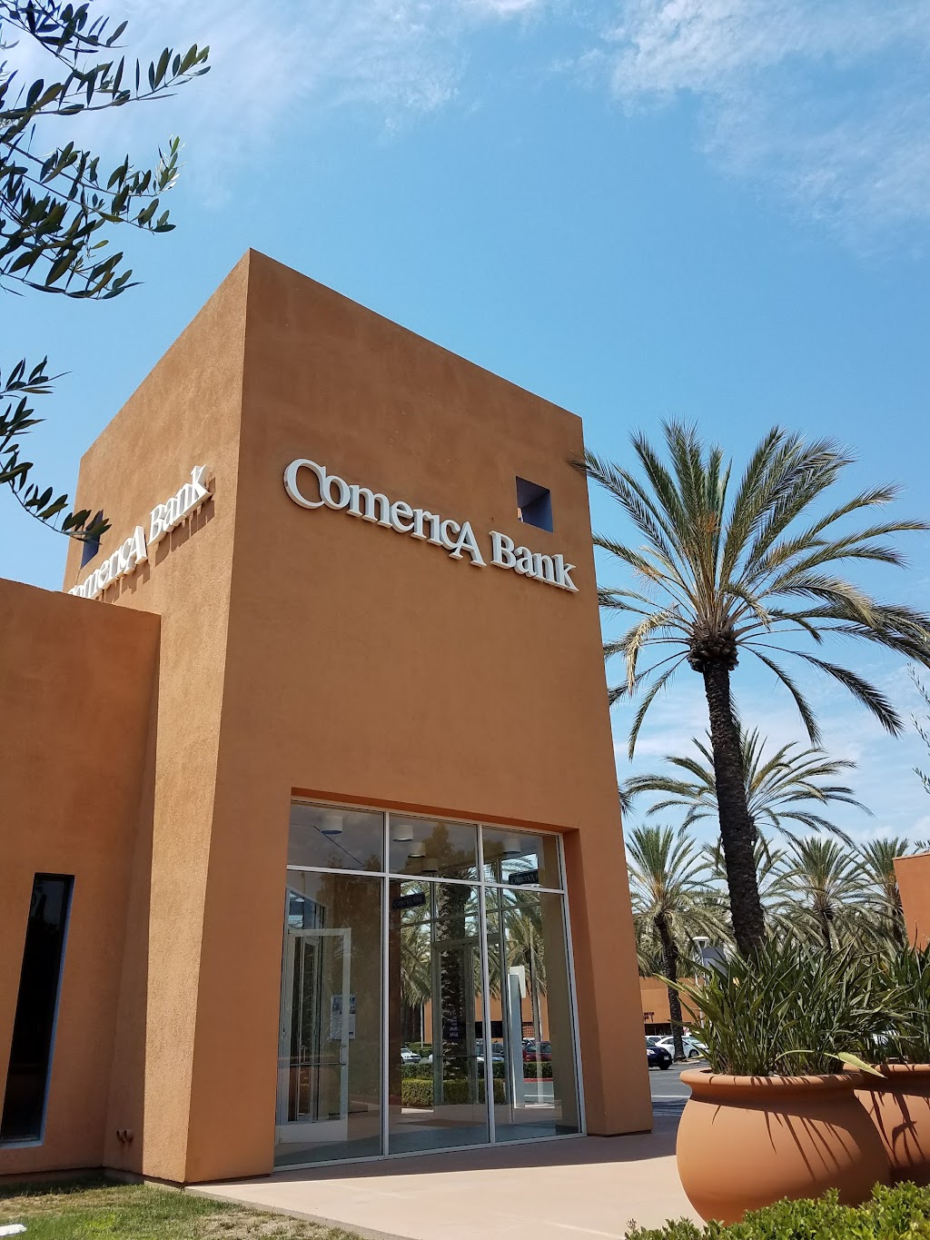 Comerica Bank - ATM | 3025 El Camino Real, Tustin, CA 92782, USA | Phone: (714) 368-9329