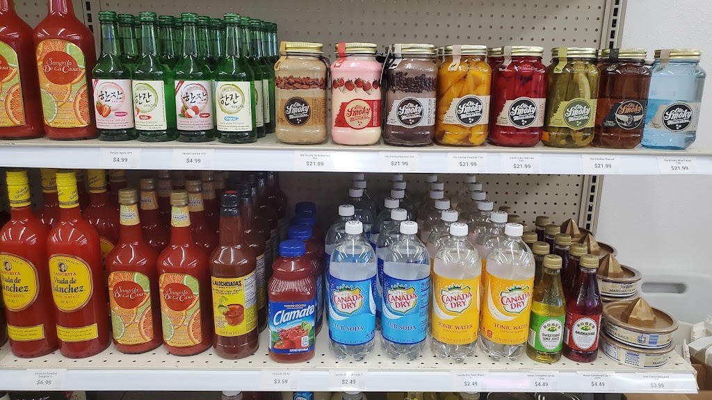 Lucky liquor | 5103 Azle Ave suit 600, Fort Worth, TX 76114, USA | Phone: (817) 862-7353