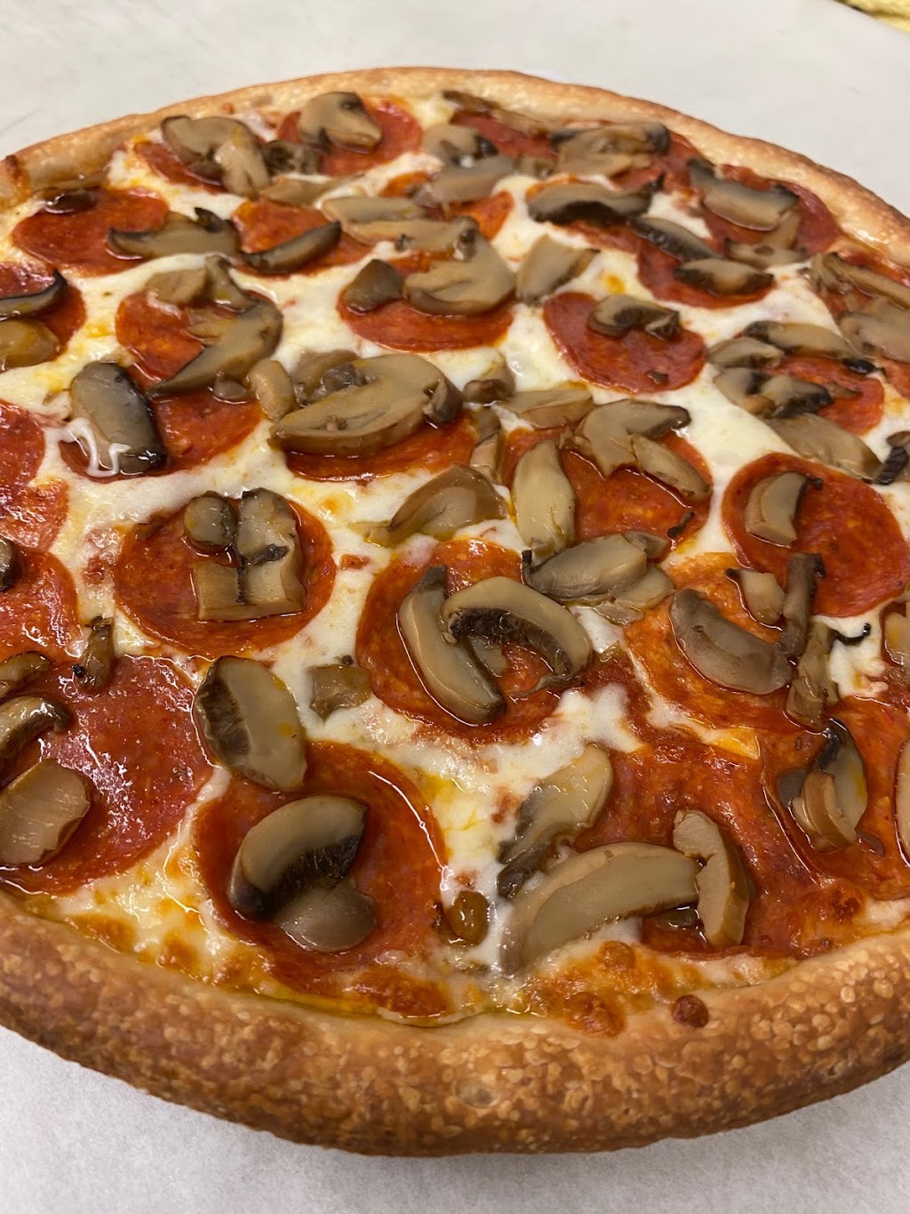 Leanzas North Coast Pizza & Subs | 5687 Pearl Rd, Parma, OH 44129, USA | Phone: (440) 888-9100