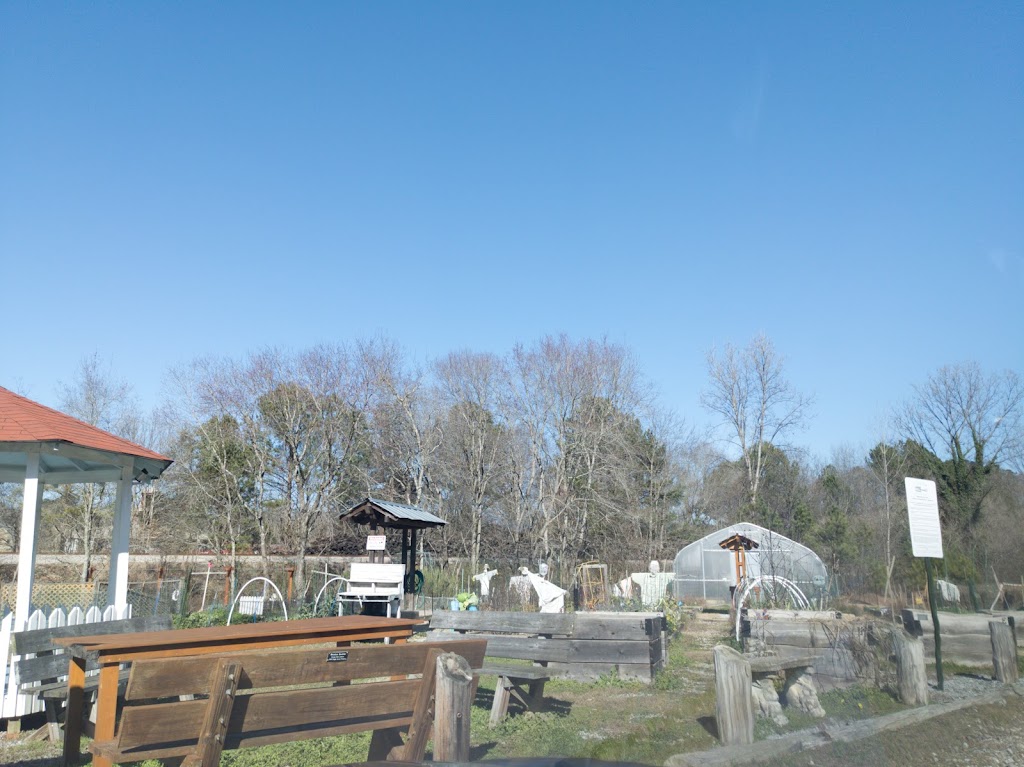 Lilburn Community Garden | 16 Camp Creek Rd SW, Lilburn, GA 30047, USA | Phone: (678) 207-9614