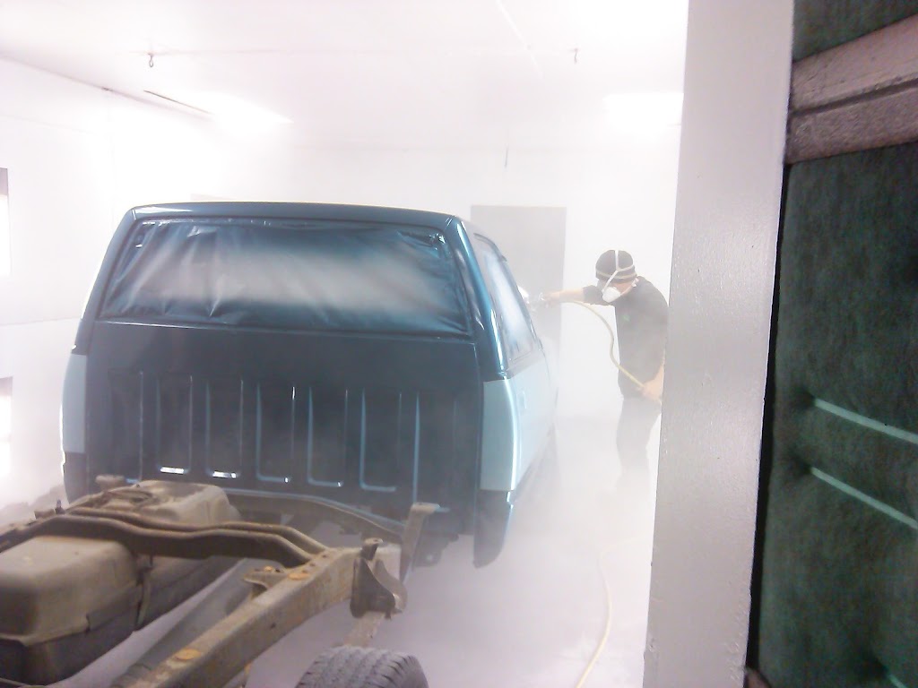 C & C Autobody And Paint | 429 N Broadway St, Huntington, IN 46750, USA | Phone: (260) 356-9222
