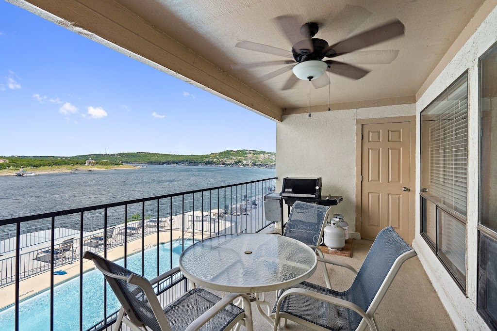 Lake Travis Vacation Getaway | 1601 Judy Lynn Dr, Spicewood, TX 78669, USA | Phone: (512) 784-8887