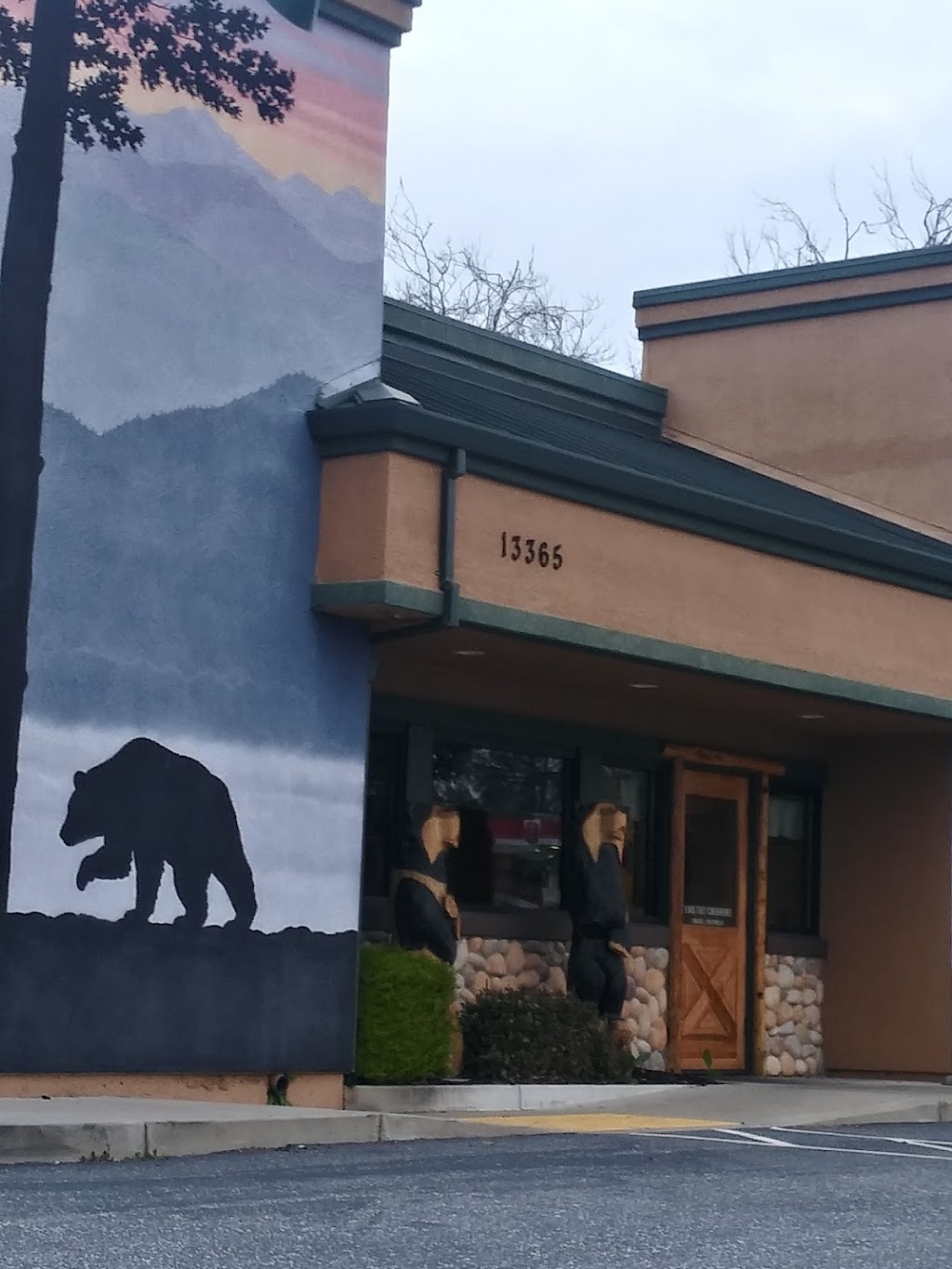 Black Bear Diner Auburn | 13365 Lincoln Way, Auburn, CA 95603, USA | Phone: (530) 888-8432