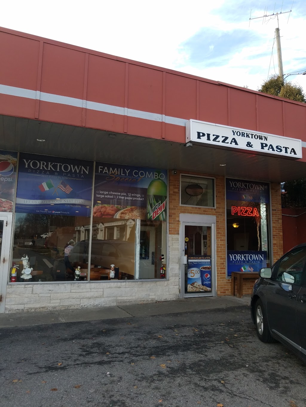 Yorktown Pizza and Pasta | 2013 Crompond Rd, Yorktown Heights, NY 10598, USA | Phone: (914) 962-0096