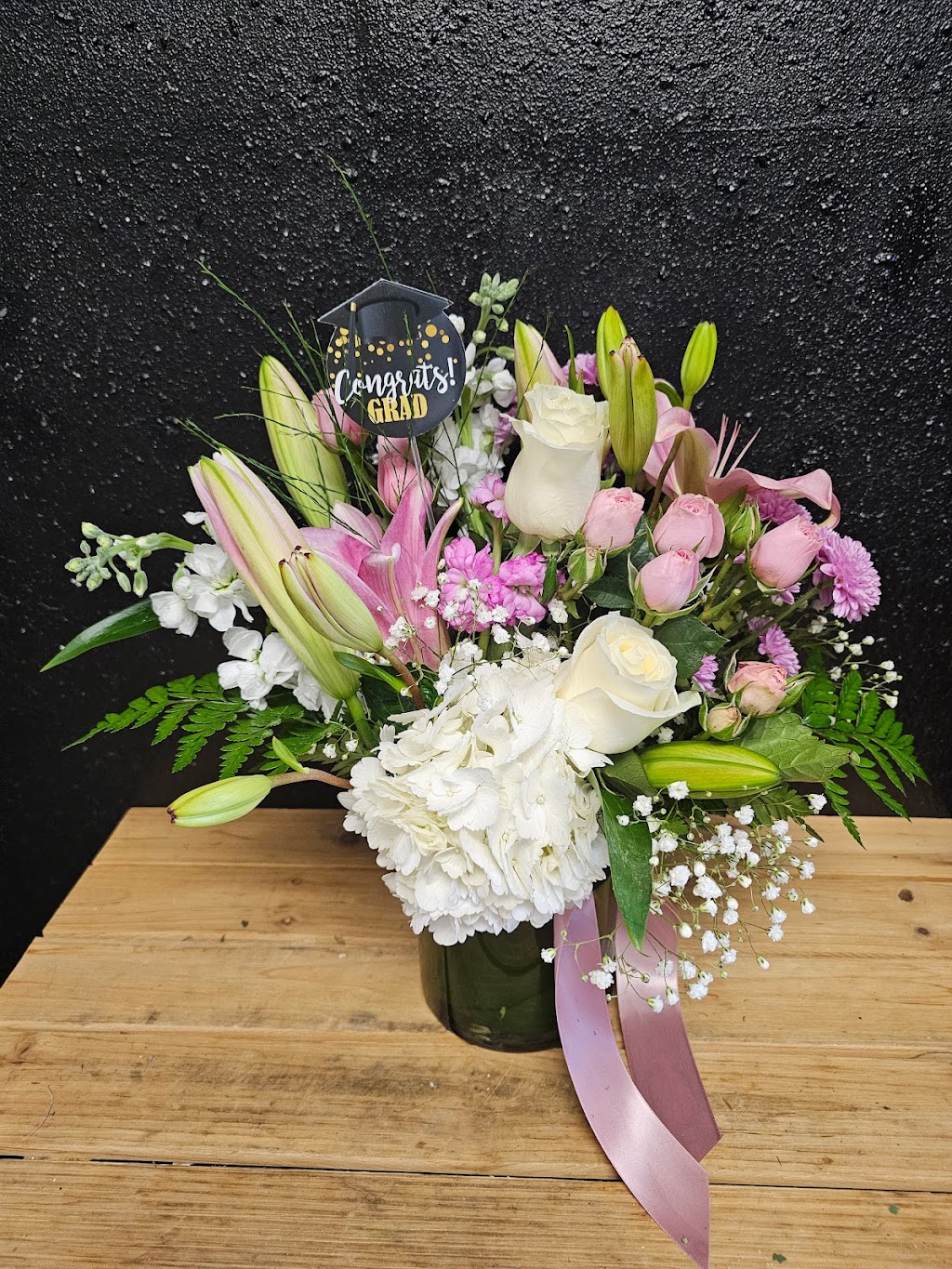 Bloomingdays Flower Shop & Flower Delivery | 11618 N Florida Ave, Tampa, FL 33612 | Phone: (813) 933-1942