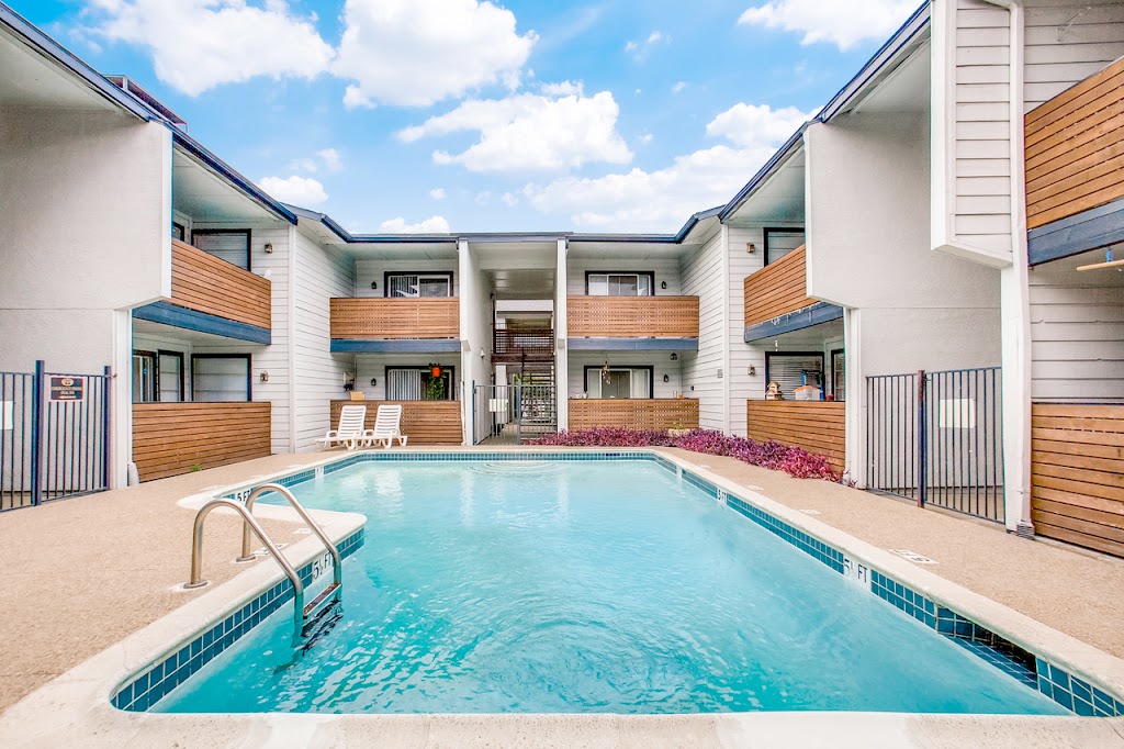 Lexington Apartment Homes | 5426 Meadowcreek Dr, Dallas, TX 75248, USA | Phone: (972) 848-3930