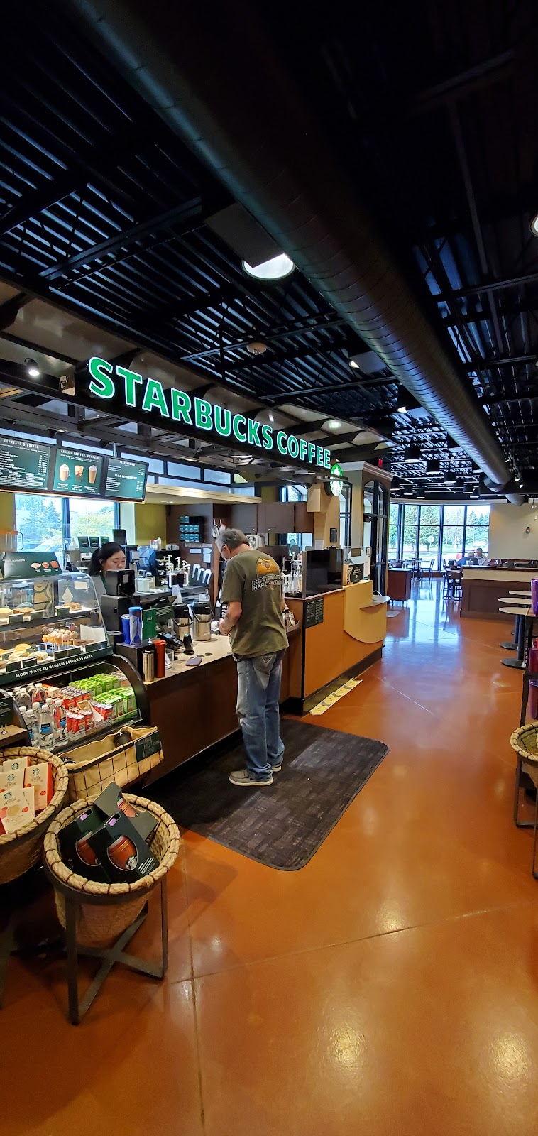 Starbucks | 1646 Diffley Rd, Eagan, MN 55122, USA | Phone: (651) 328-8300