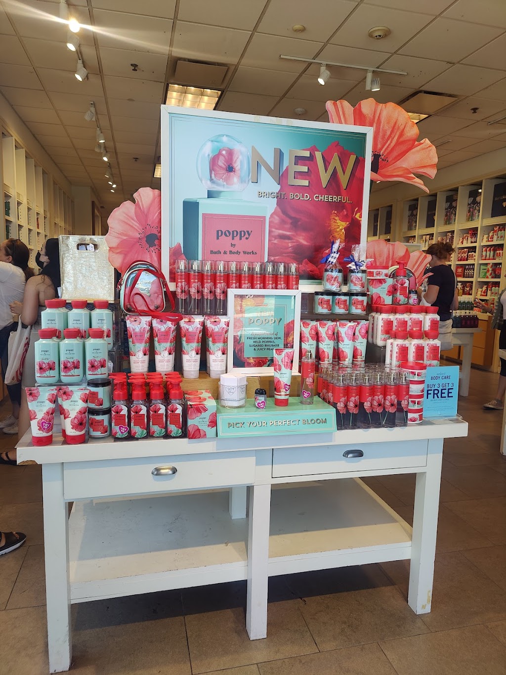 Bath & Body Works | 3360 Fairlane Dr, Allen Park, MI 48101, USA | Phone: (313) 271-0714