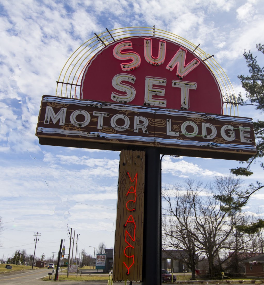 Sunset Motor Lodge | 915 Danville Ave, Stanford, KY 40484, USA | Phone: (606) 365-0011