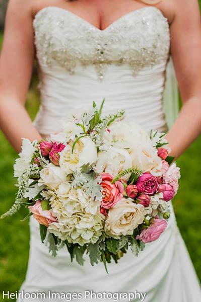 Floral Designs by Alicia | 20093 White Cloud Cir, West Linn, OR 97068, USA | Phone: (503) 754-7484