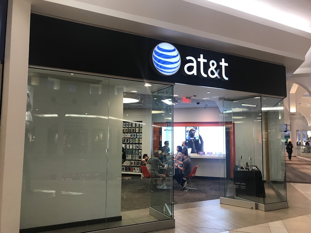 AT&T Store | 100 Menlo Park Space 2545, Edison, NJ 08837, USA | Phone: (732) 635-1501