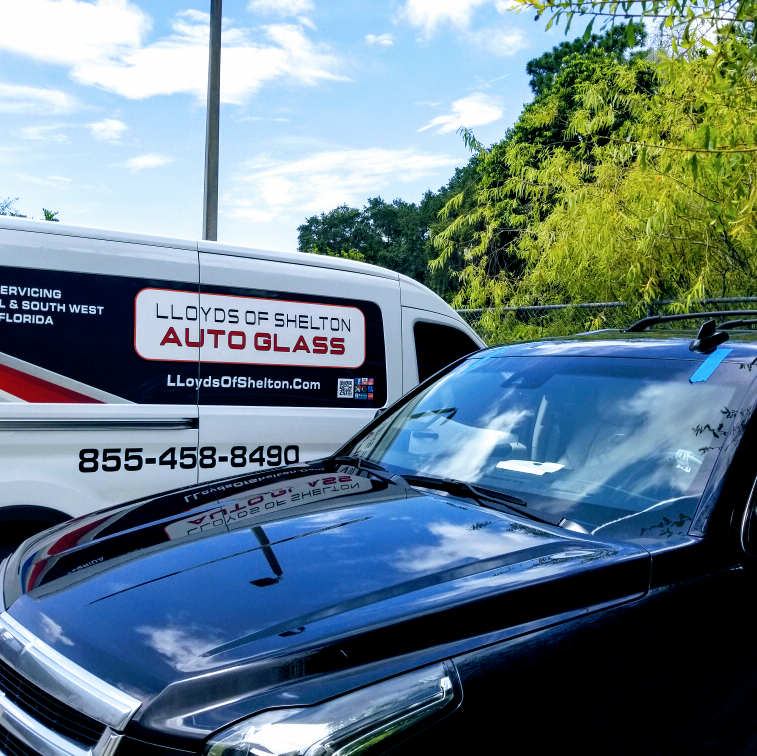 Lloyds of Shelton Auto Glass - Plant City | 3010 James L Redman Pkwy APT 111, Plant City, FL 33566, USA | Phone: (813) 381-3943